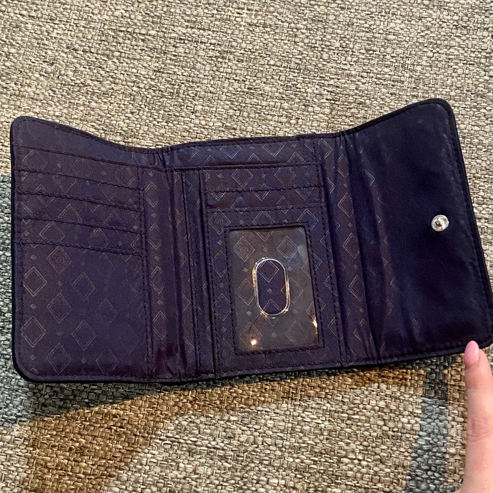 VERA BRADLEY: Midnight Navy Euro Wallet Machine Washable. - Picture 4 of 4